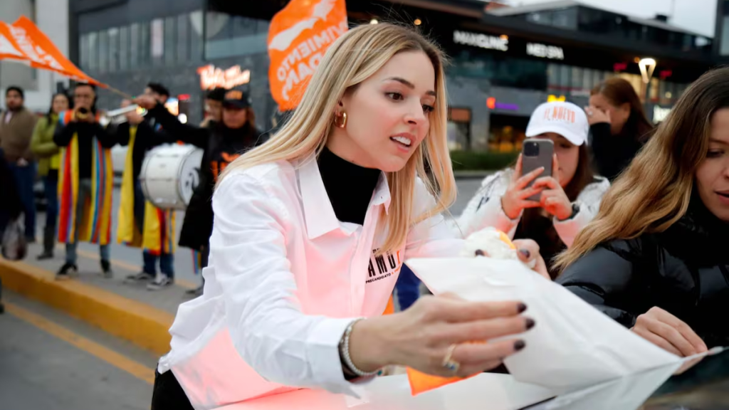 Mariana-en-campaña-samuel-garcía-campaña-anticipada-recursos-públicos