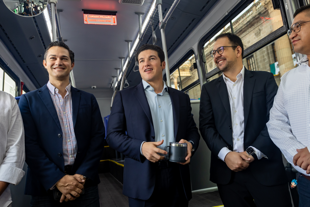 Image - La Razón Nl Fracaso-en-movilidad-samuel-garcía-tráfico