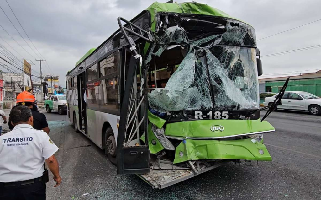 Incendio-en-camión-samuel-garcía-nuevo-león-tarifazo