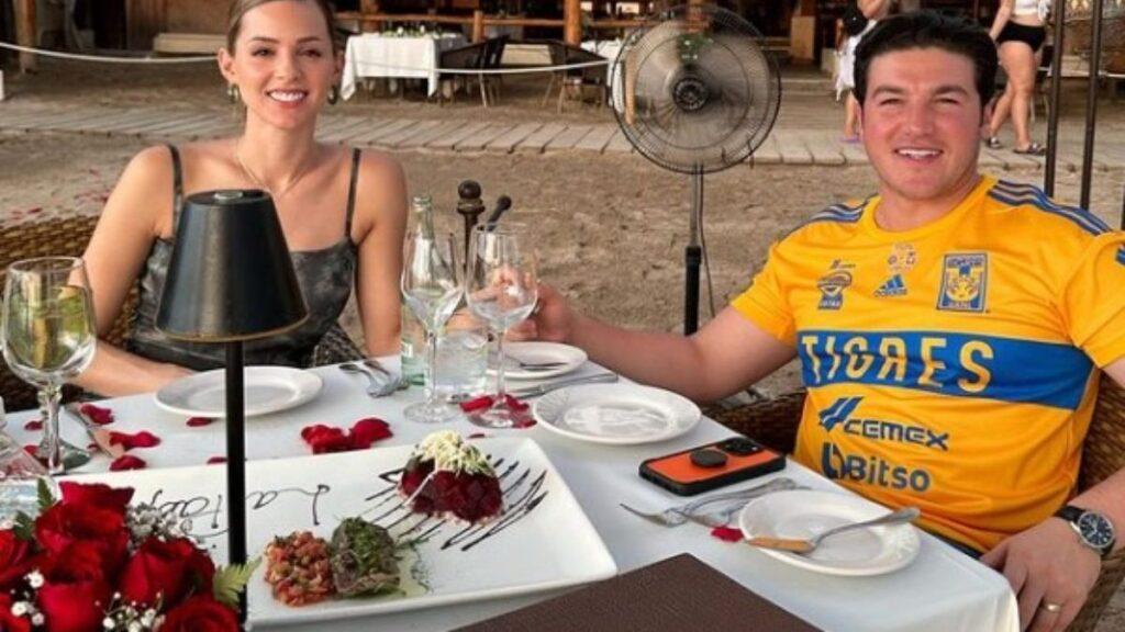 Bloque 2- Julio 2 - La Razón Nl Vacaciones-de-la-familia-de-samuel-garcía-en-la-playa - La Razón Nl