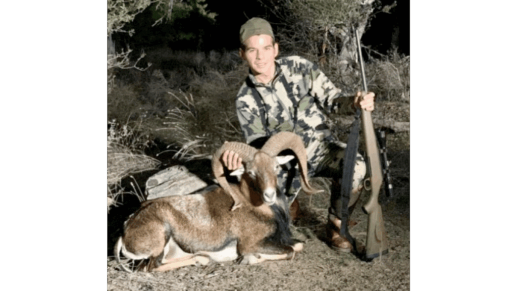 Miguel Flores Dice Apoyar a Los Animales Pero Ante Fotos Filtradas Exigen Explicaciones a Miguel Flores Por Cacería - La Razón Nl