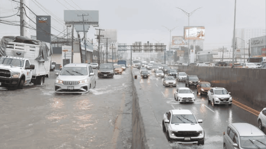 Calles Inundadas Y Más Afectaciones Por Lluvias - La Razón Nl - La Razón Nl