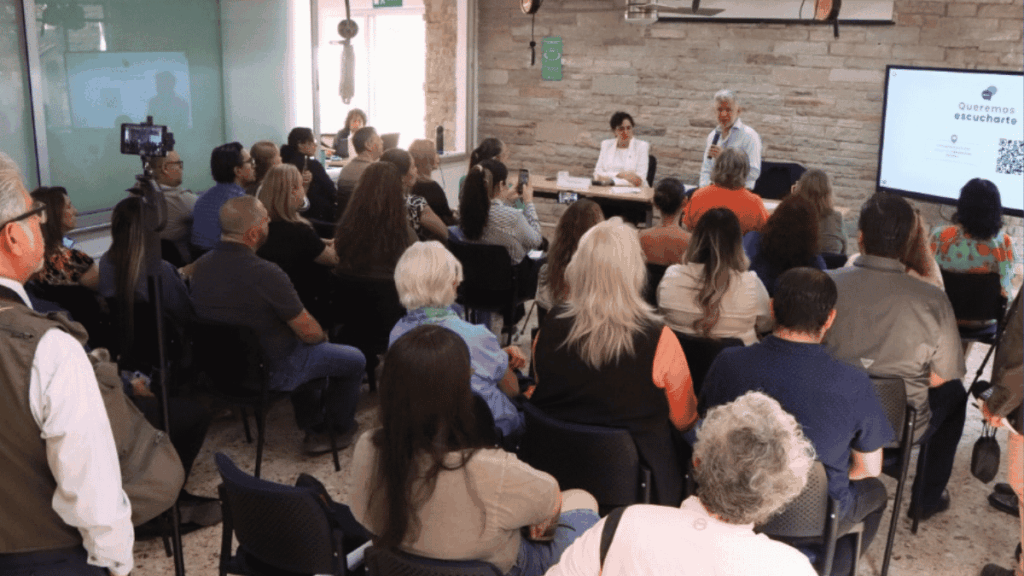 Félix Arratia Gestión Social - La Razón Nl - La Razón Nl